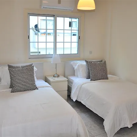 Mona's Cozy Near City Centre Larnaca